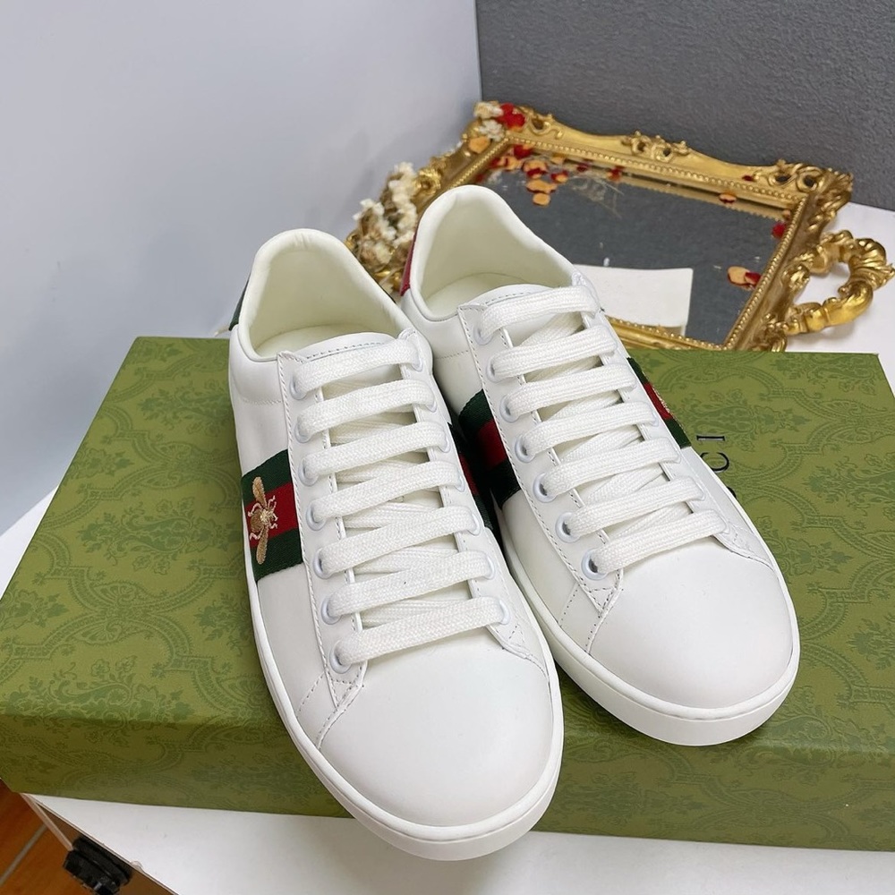 New Gucci Ace Bee Embroidered Sneakers